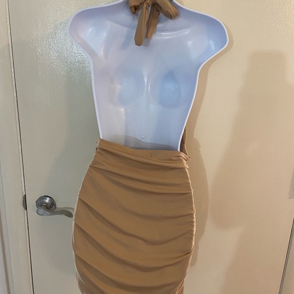 Shein Tan halter dress. - Picture 4 of 6